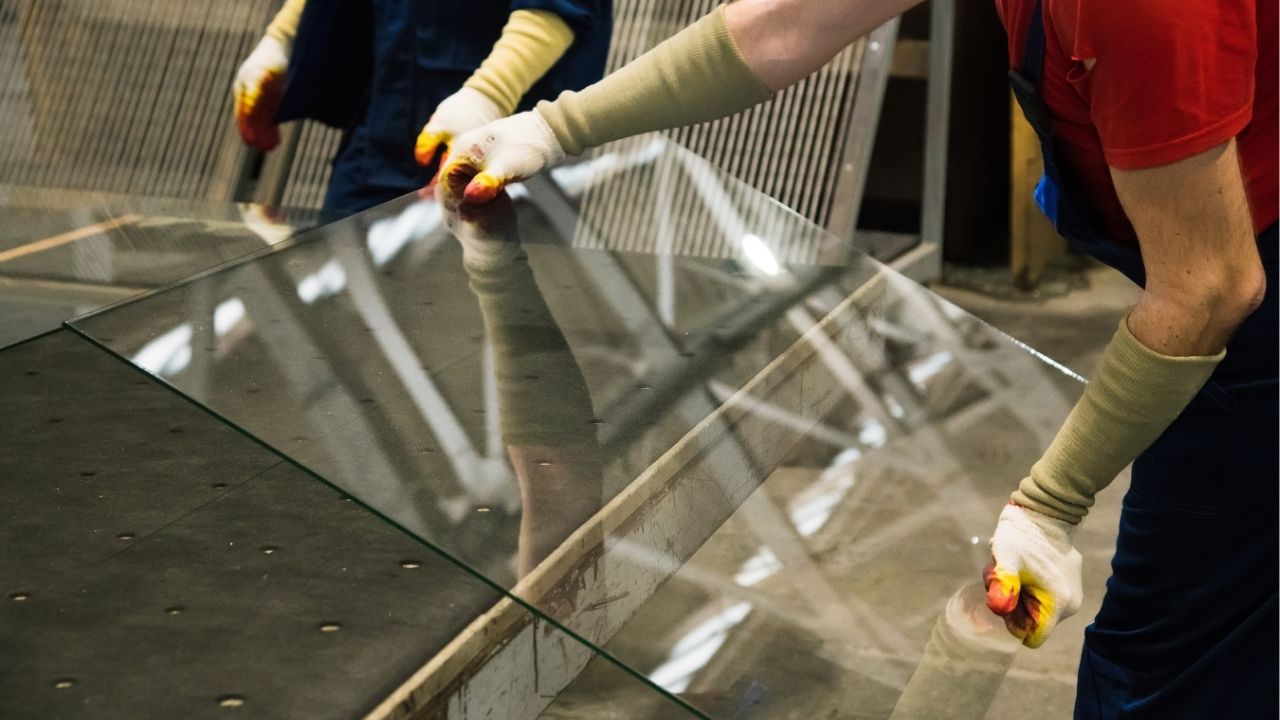 Armass Glass Zırhlı Cam Teknolojileri Kapsamlı Rehberi: Malzemeler, Standartlar ve Uygulama Alanları